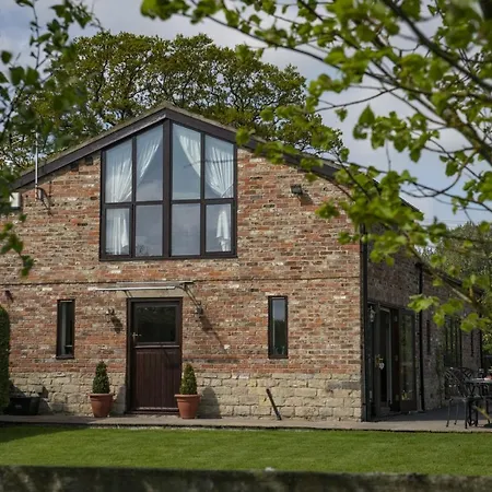 Tockwith Lodge Barn-3